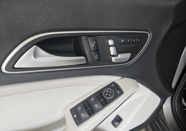 Mercedes-Benz CLA cena 82000 przebieg: 128300, rok produkcji 2015 z Kościan małe 352